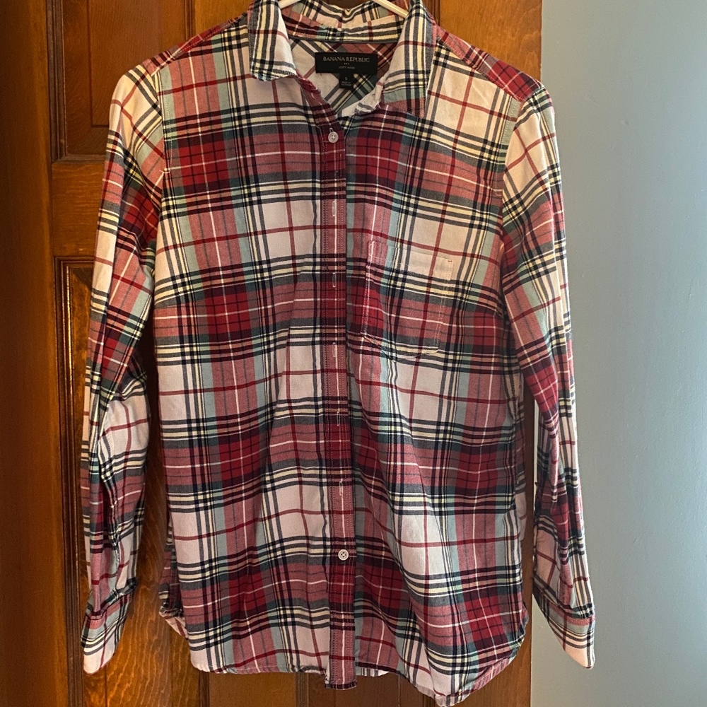 Long-sleeve Plaid Button-down